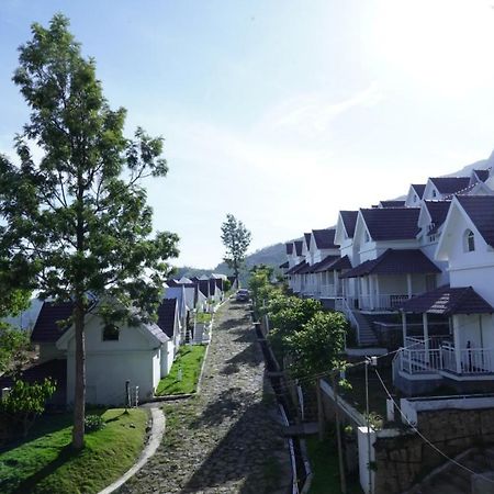 Mirth Hotels And Resorts Kanthalloor Экстерьер фото