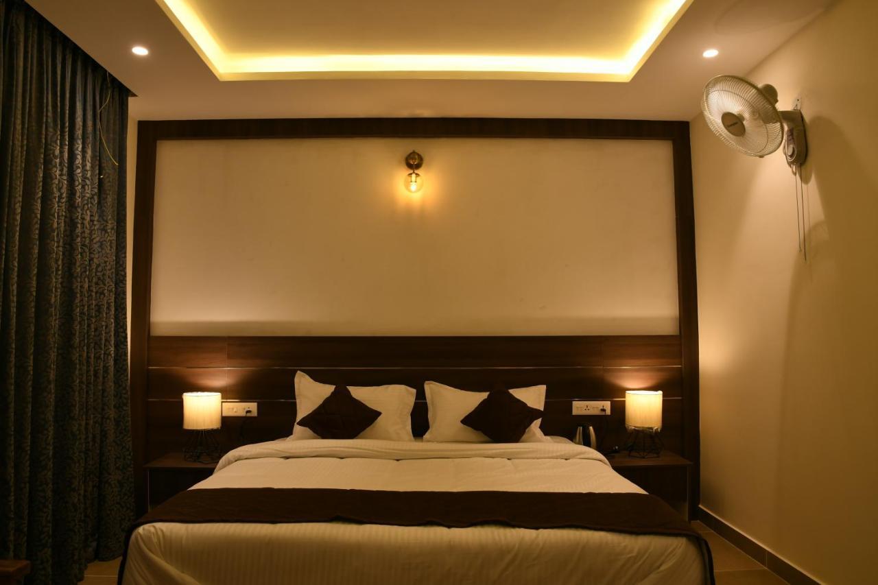 Mirth Hotels And Resorts Kanthalloor Экстерьер фото